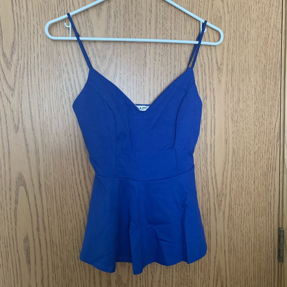 Blouse with straps